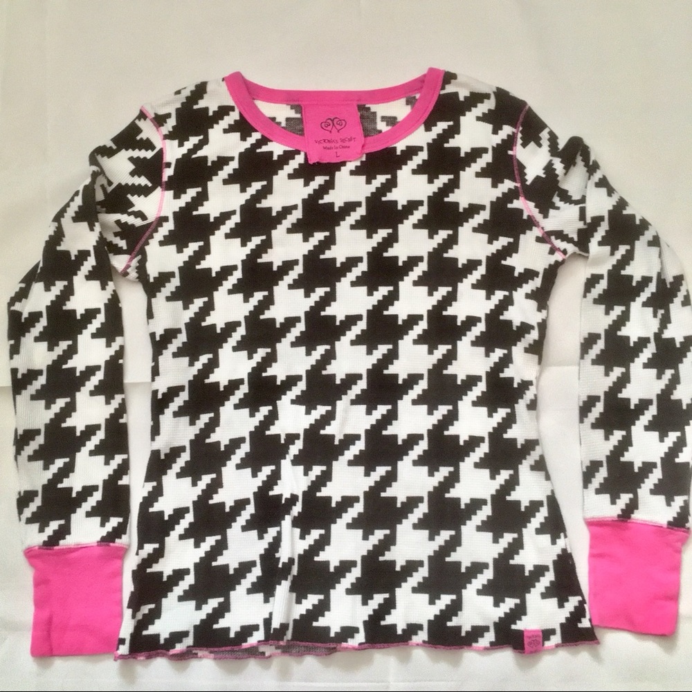 Victoria’s Secret cotton thermal houndstooth top